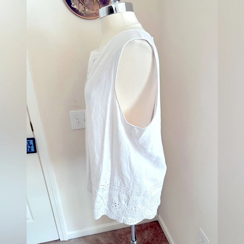Rose & Thyme White Sleeveless Linen Blend Top With Eyelet Trim Size 1X - Picture 5 of 8